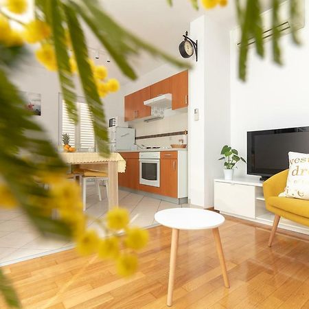 Apartment Nik - Cosy And Stylish ดูบรอฟนิก ภายนอก รูปภาพ